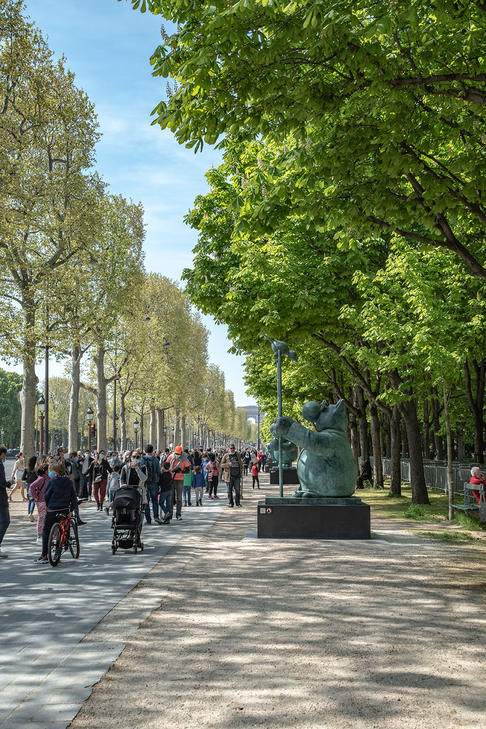 Le Chat de Geluck, Avenue des Champs Elysées, Paris, France, March 2021, (Nos Dren).