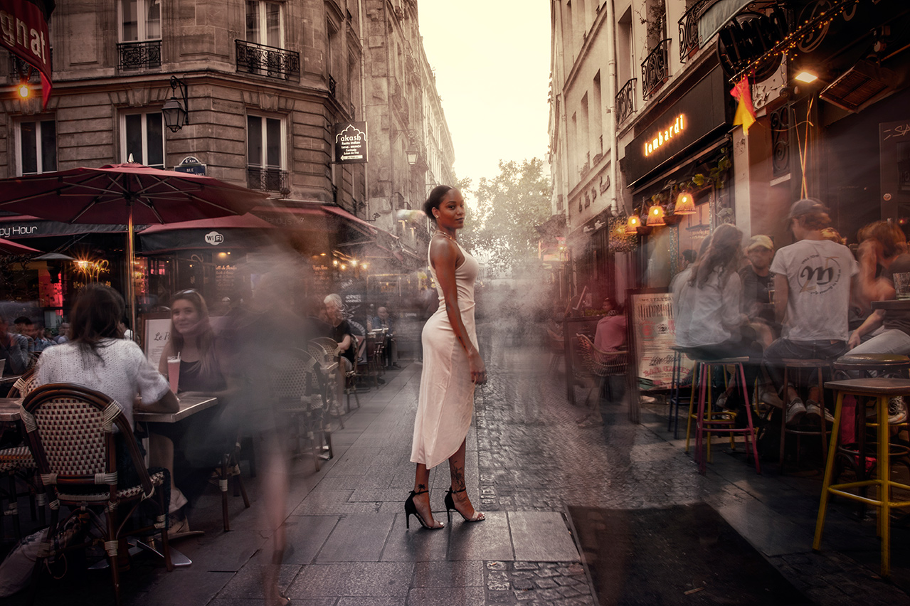 Fashion model Laurine at Paris, Slow shutter speed photography, Chatelet, France, (Nos Dren).
