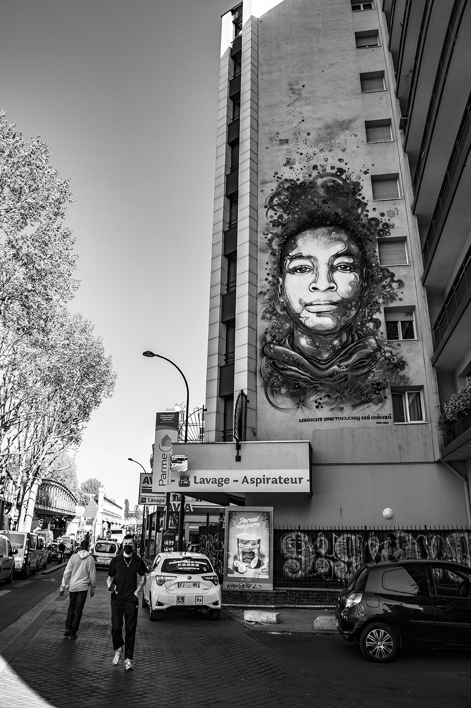 Street art, Barbes, Paris, France, 2021 (Nos Dren).