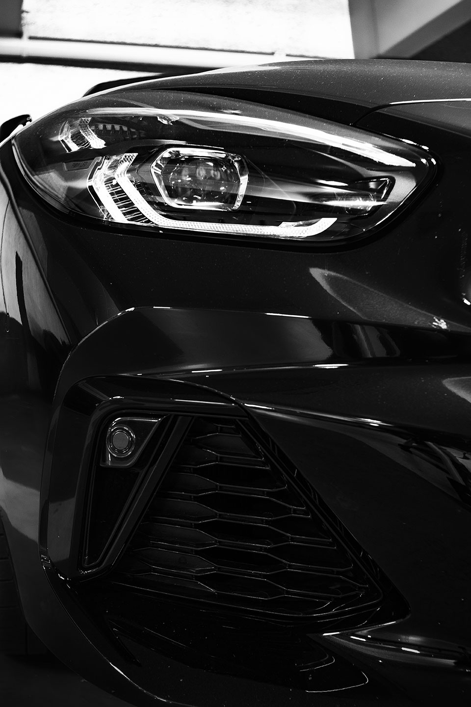 BMW M6 macroscopic photograph