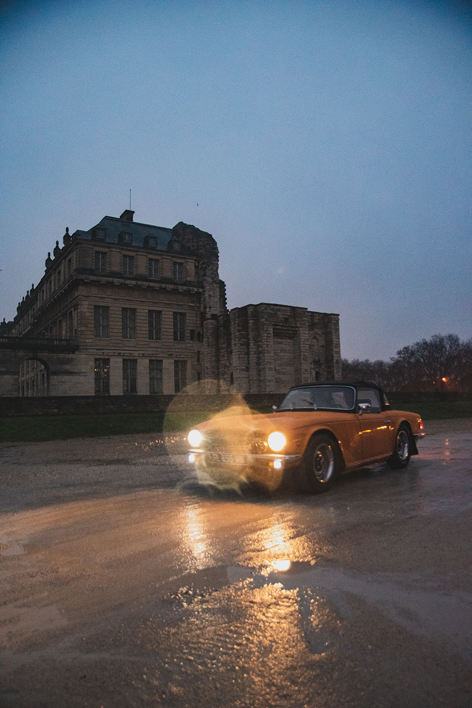 21st Crossing of Paris in Vintage Vehicles, old cars and bikes, January 31, 2021, France, (Nos Dren).