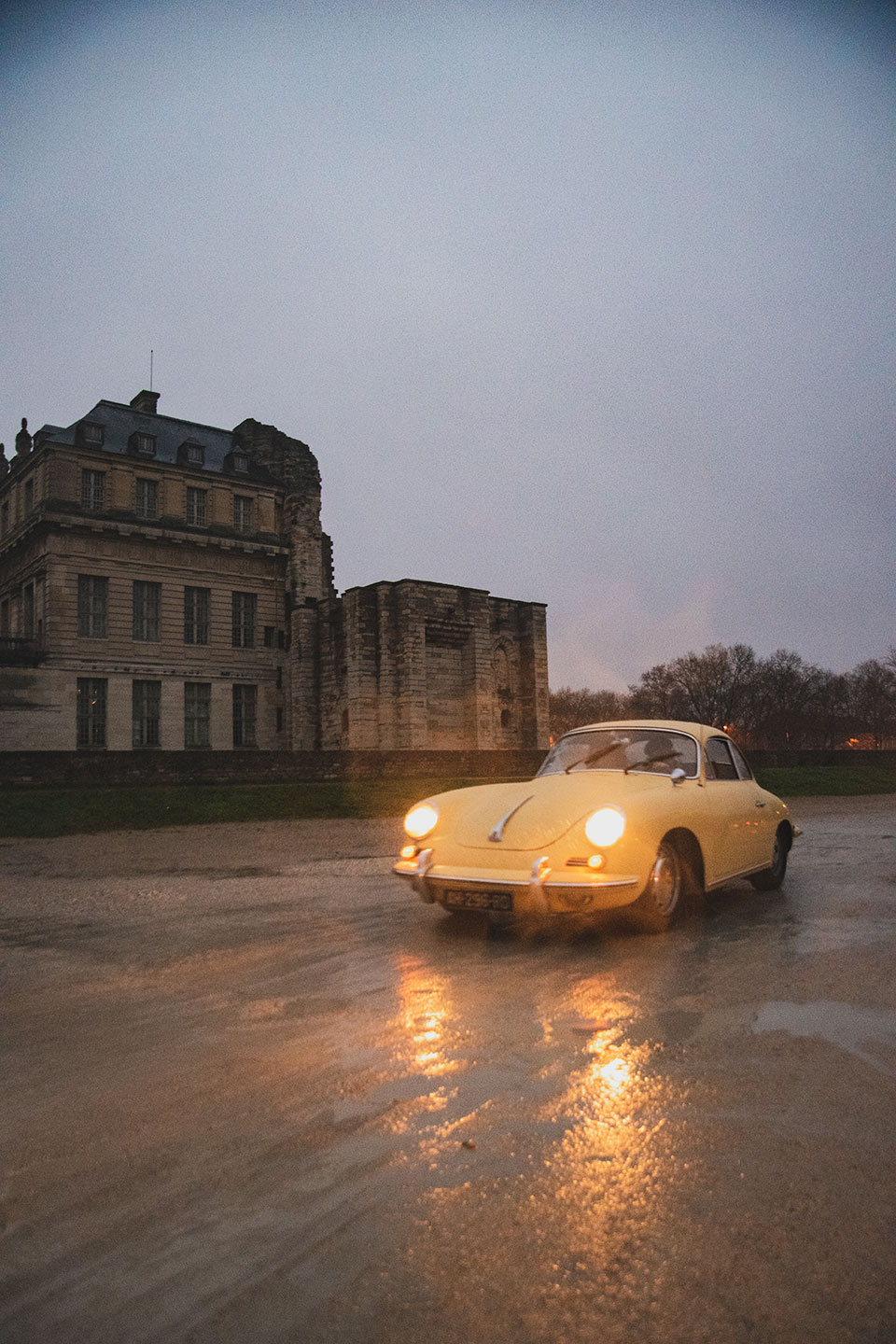 21st Crossing of Paris in Vintage Vehicles, old cars and bikes, January 31, 2021, France, (Nos Dren).