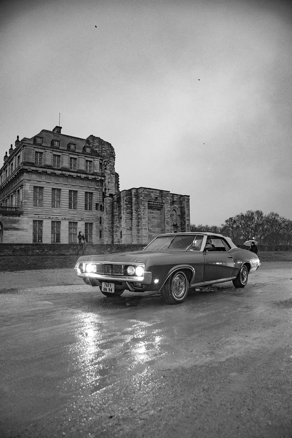 21st Crossing of Paris in Vintage Vehicles, old cars and bikes, January 31, 2021, France, (Nos Dren).