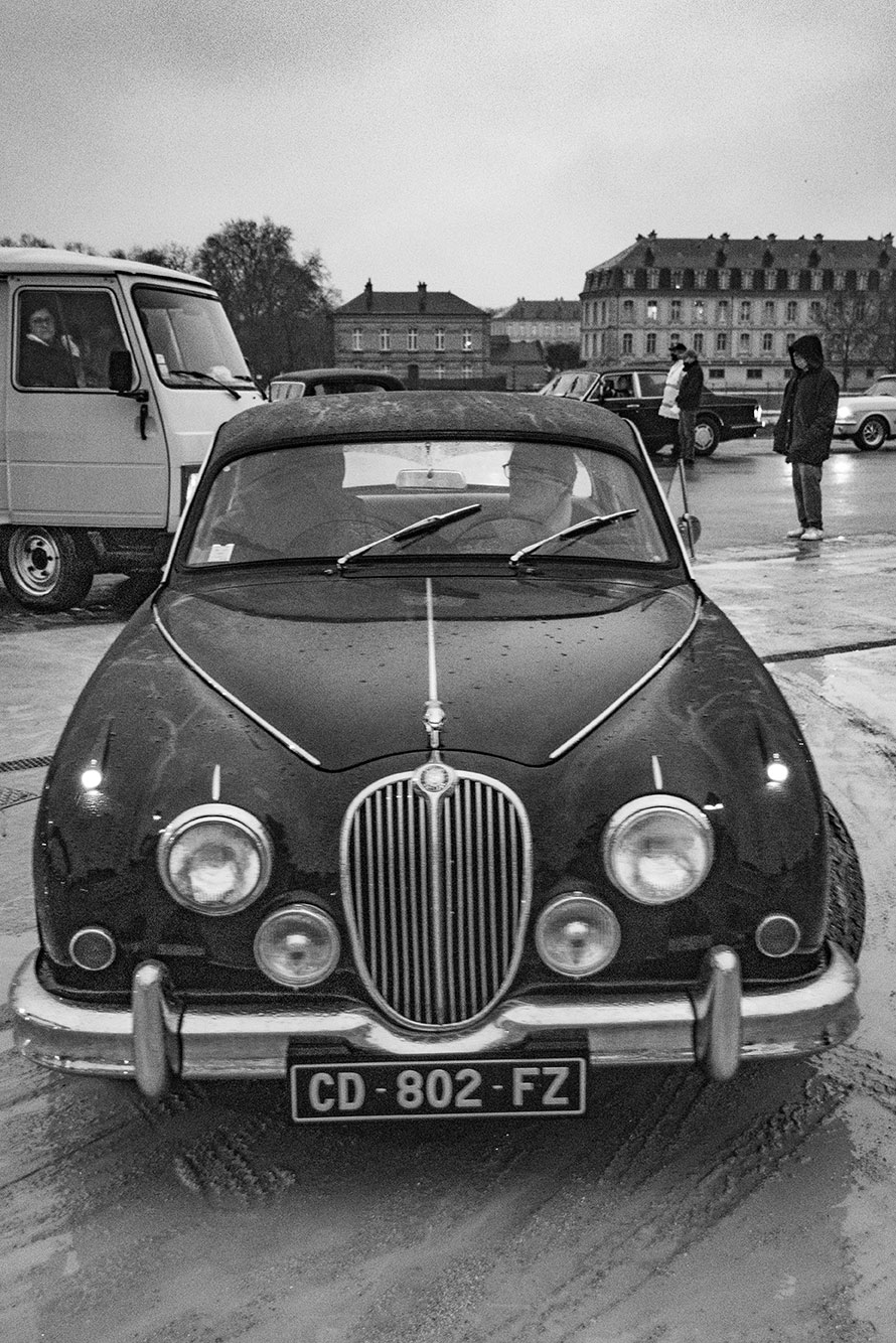 21st Crossing of Paris in Vintage Vehicles, old cars and bikes, January 31, 2021, France, (Nos Dren).