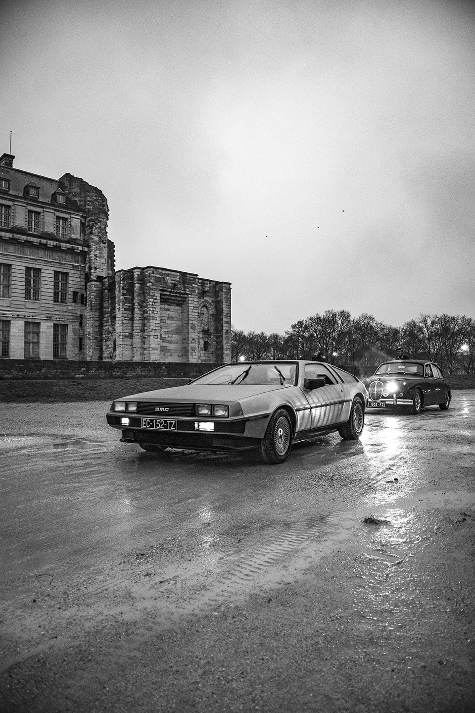 21st Crossing of Paris in Vintage Vehicles, old cars and bikes, January 31, 2021, France, (Nos Dren).