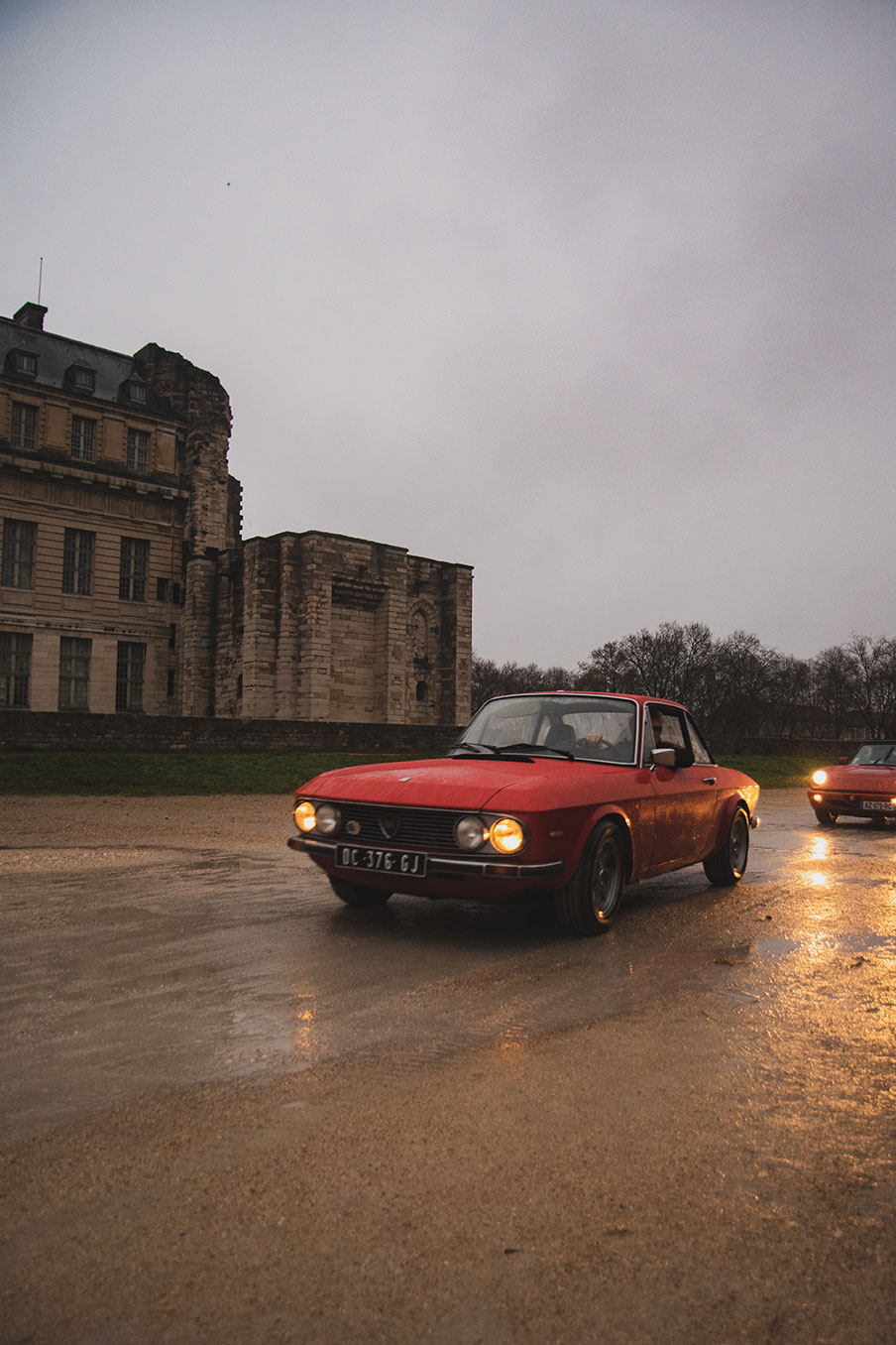 21st Crossing of Paris in Vintage Vehicles, old cars and bikes, January 31, 2021, France, (Nos Dren).