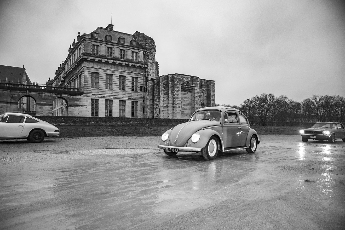 21st Crossing of Paris in Vintage Vehicles, old cars and bikes, January 31, 2021, France, (Nos Dren).