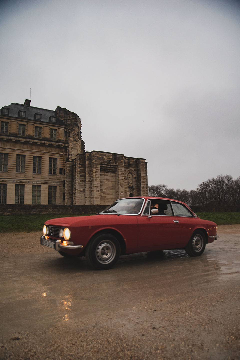 21st Crossing of Paris in Vintage Vehicles, old cars and bikes, January 31, 2021, France, (Nos Dren).