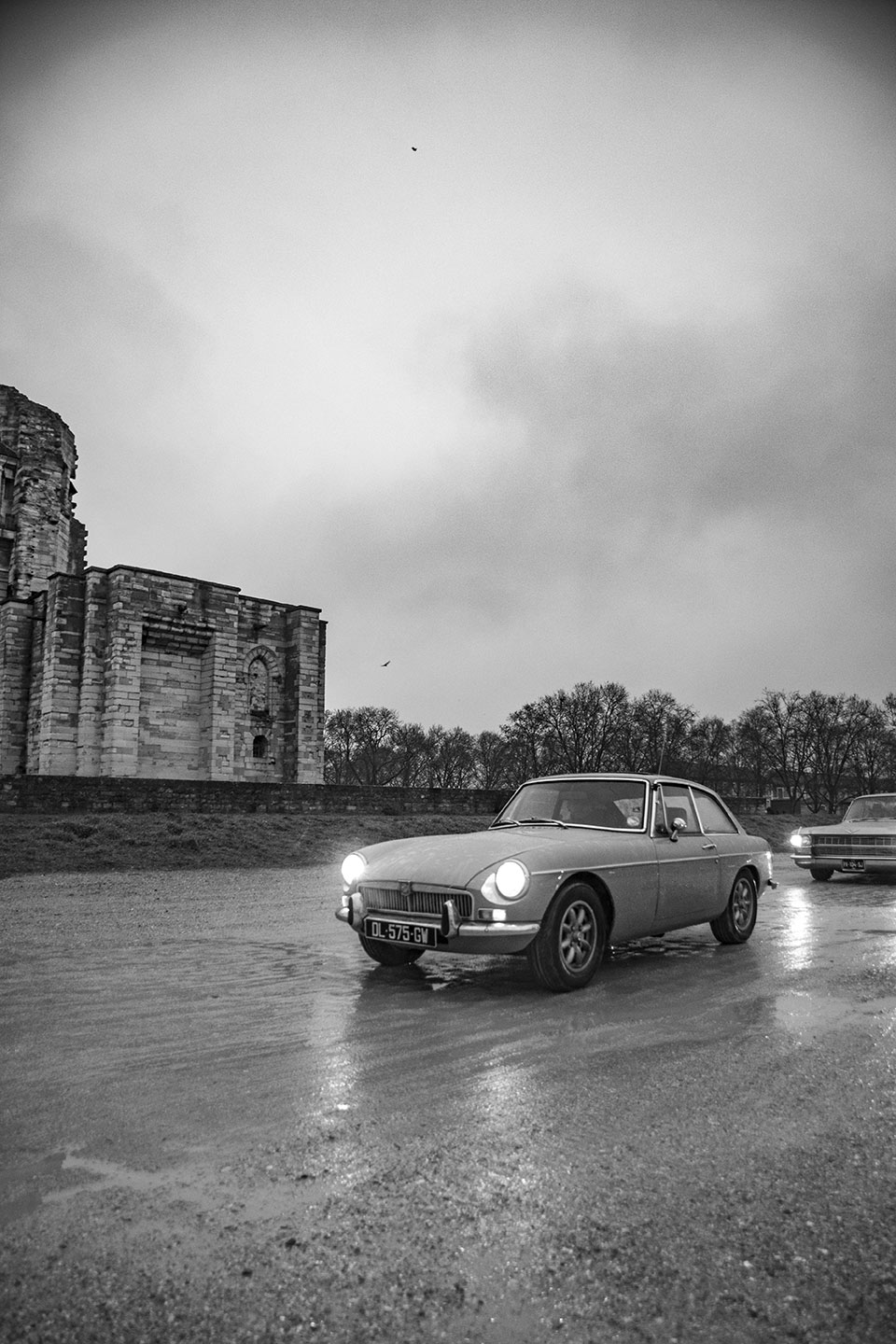 21st Crossing of Paris in Vintage Vehicles, old cars and bikes, January 31, 2021, France, (Nos Dren).