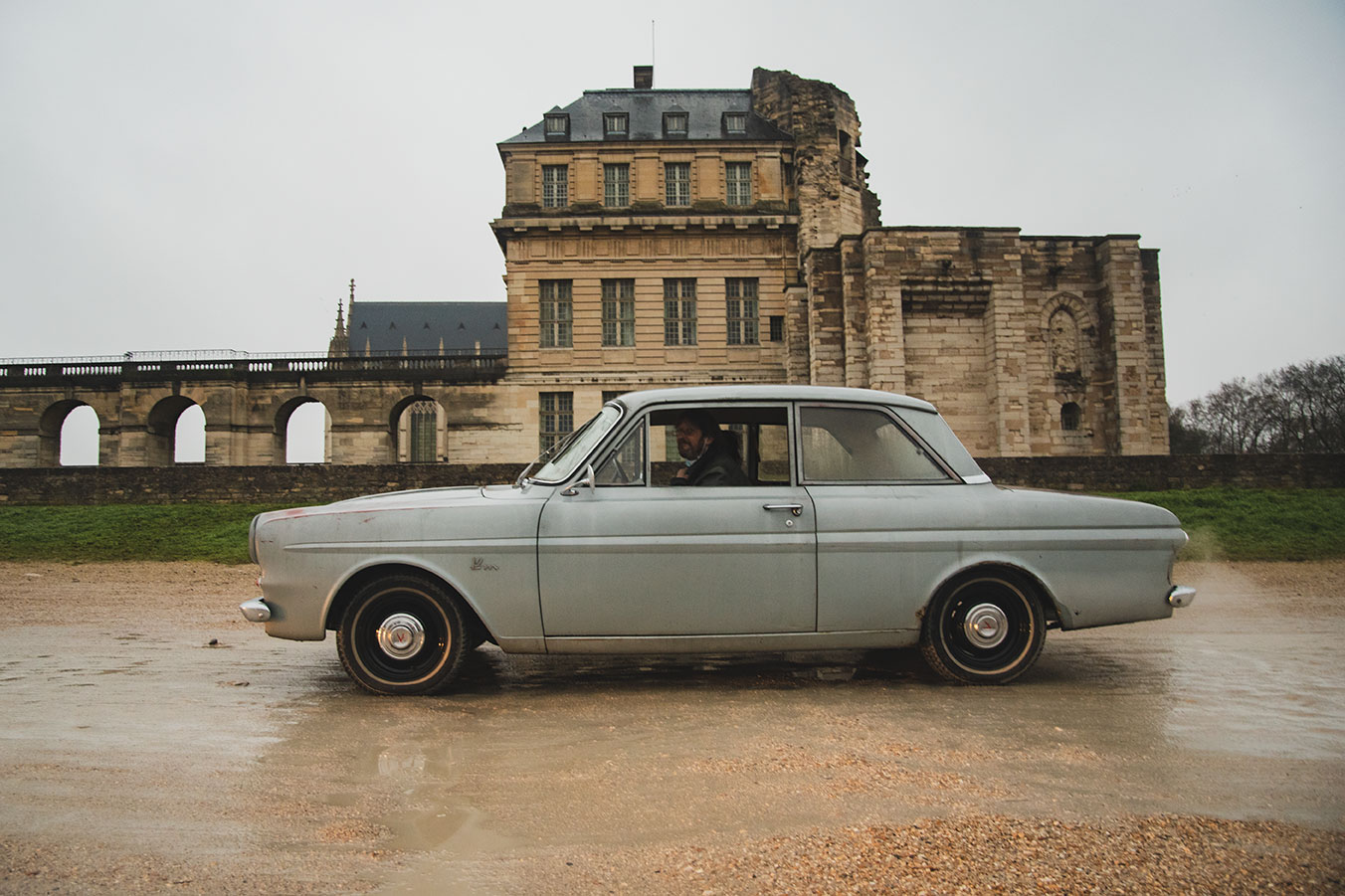 21st Crossing of Paris in Vintage Vehicles, old cars and bikes, January 31, 2021, France, (Nos Dren).