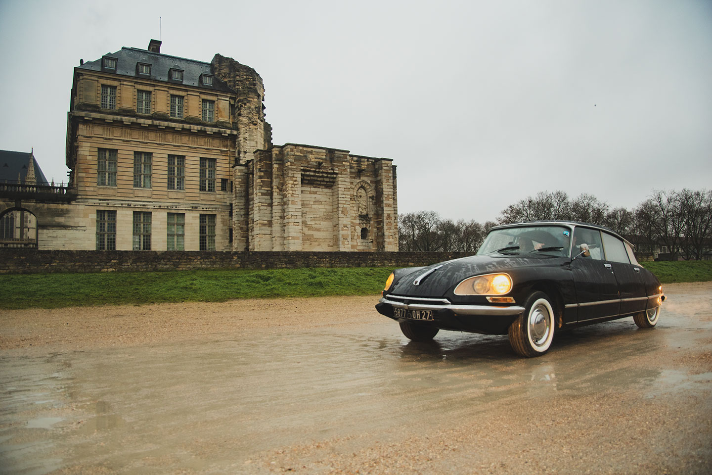 21st Crossing of Paris in Vintage Vehicles, old cars and bikes, January 31, 2021, France, (Nos Dren).