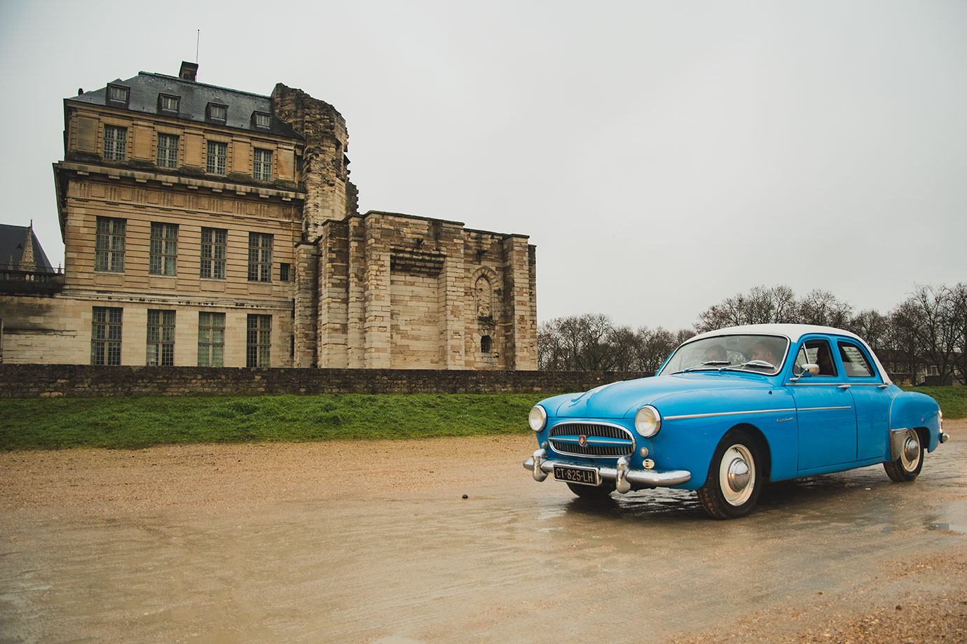 21st Crossing of Paris in Vintage Vehicles, old cars and bikes, January 31, 2021, France, (Nos Dren).