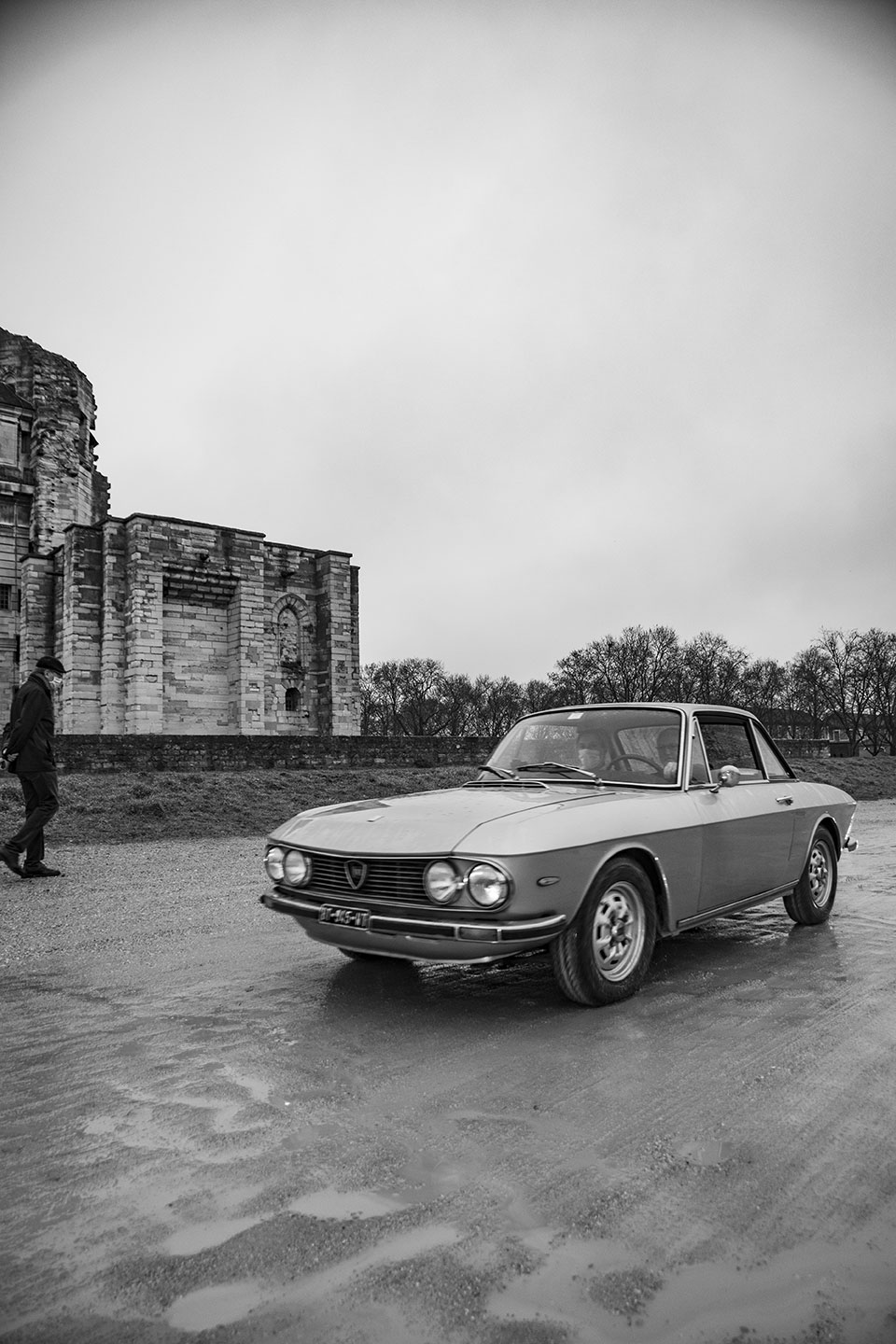 21st Crossing of Paris in Vintage Vehicles, old cars and bikes, January 31, 2021, France, (Nos Dren).