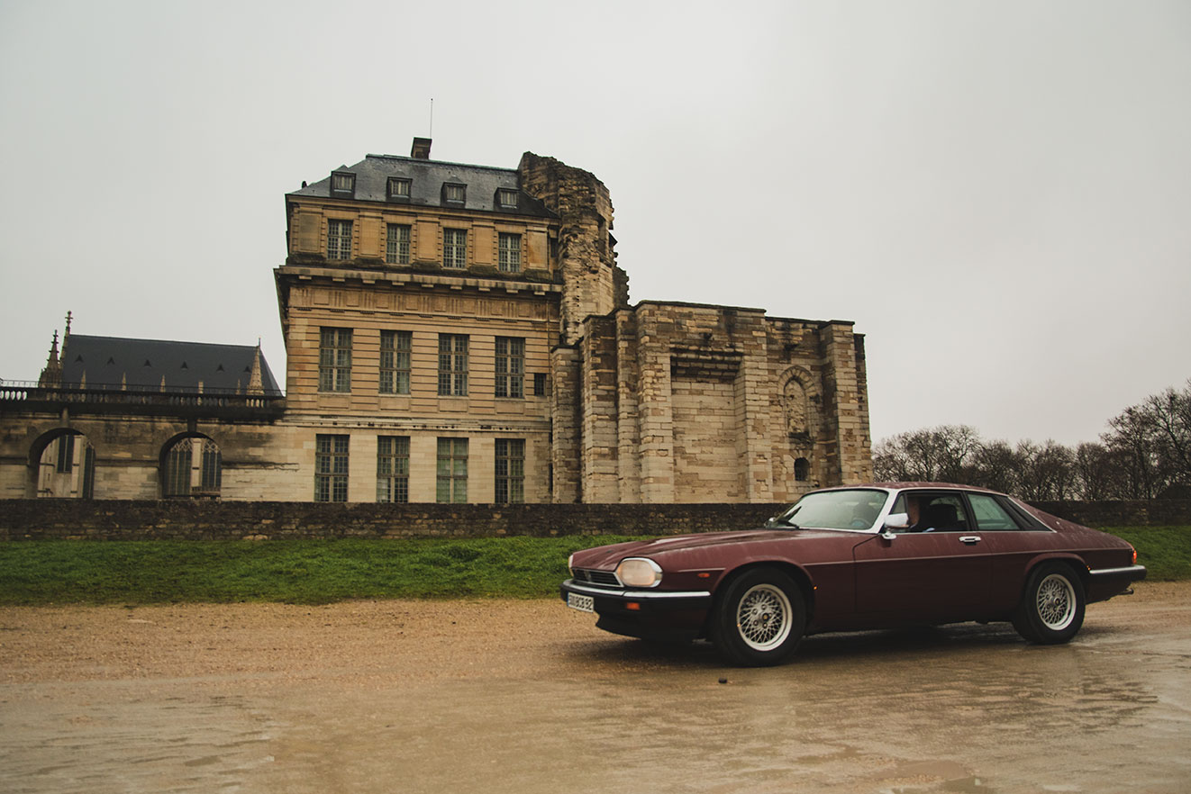 21st Crossing of Paris in Vintage Vehicles, old cars and bikes, January 31, 2021, France, (Nos Dren).