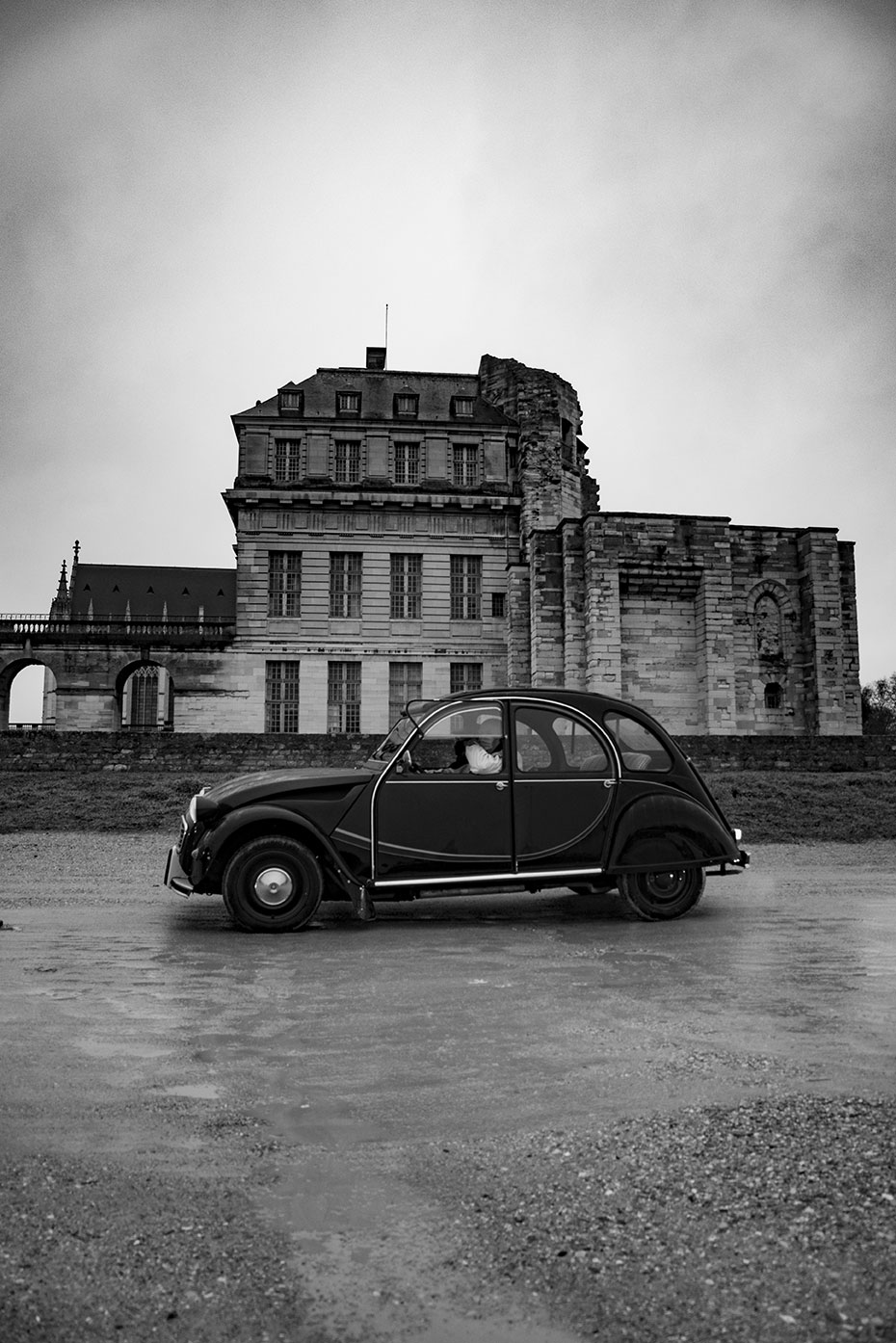21st Crossing of Paris in Vintage Vehicles, old cars and bikes, January 31, 2021, France, (Nos Dren).