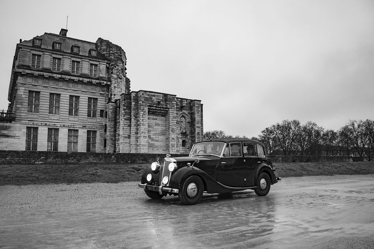 21st Crossing of Paris in Vintage Vehicles, old cars and bikes, January 31, 2021, France, (Nos Dren).
