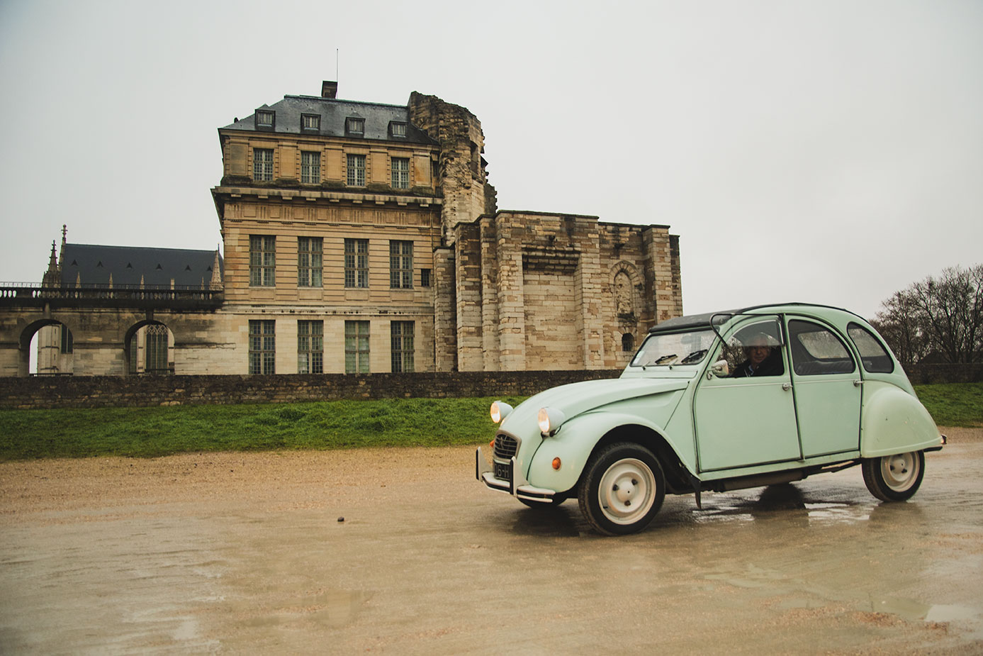 21st Crossing of Paris in Vintage Vehicles, old cars and bikes, January 31, 2021, France, (Nos Dren).