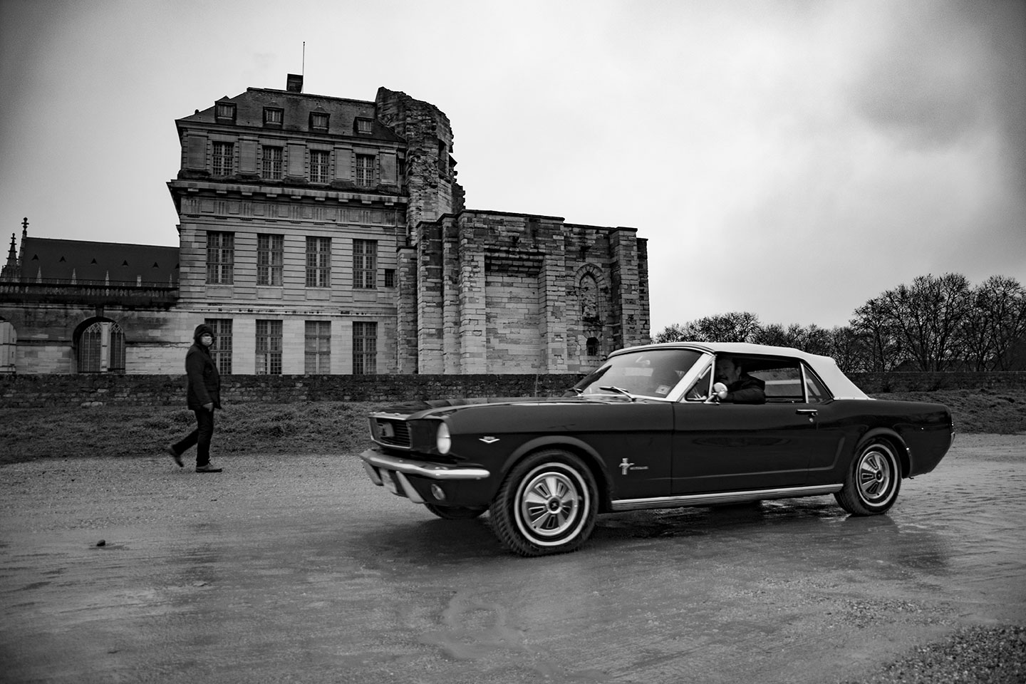 21st Crossing of Paris in Vintage Vehicles, old cars and bikes, January 31, 2021, France, (Nos Dren).