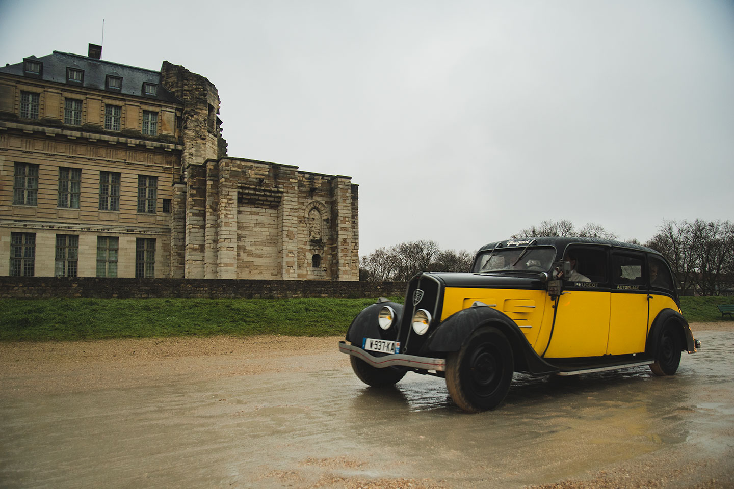 21st Crossing of Paris in Vintage Vehicles, old cars and bikes, January 31, 2021, France, (Nos Dren).