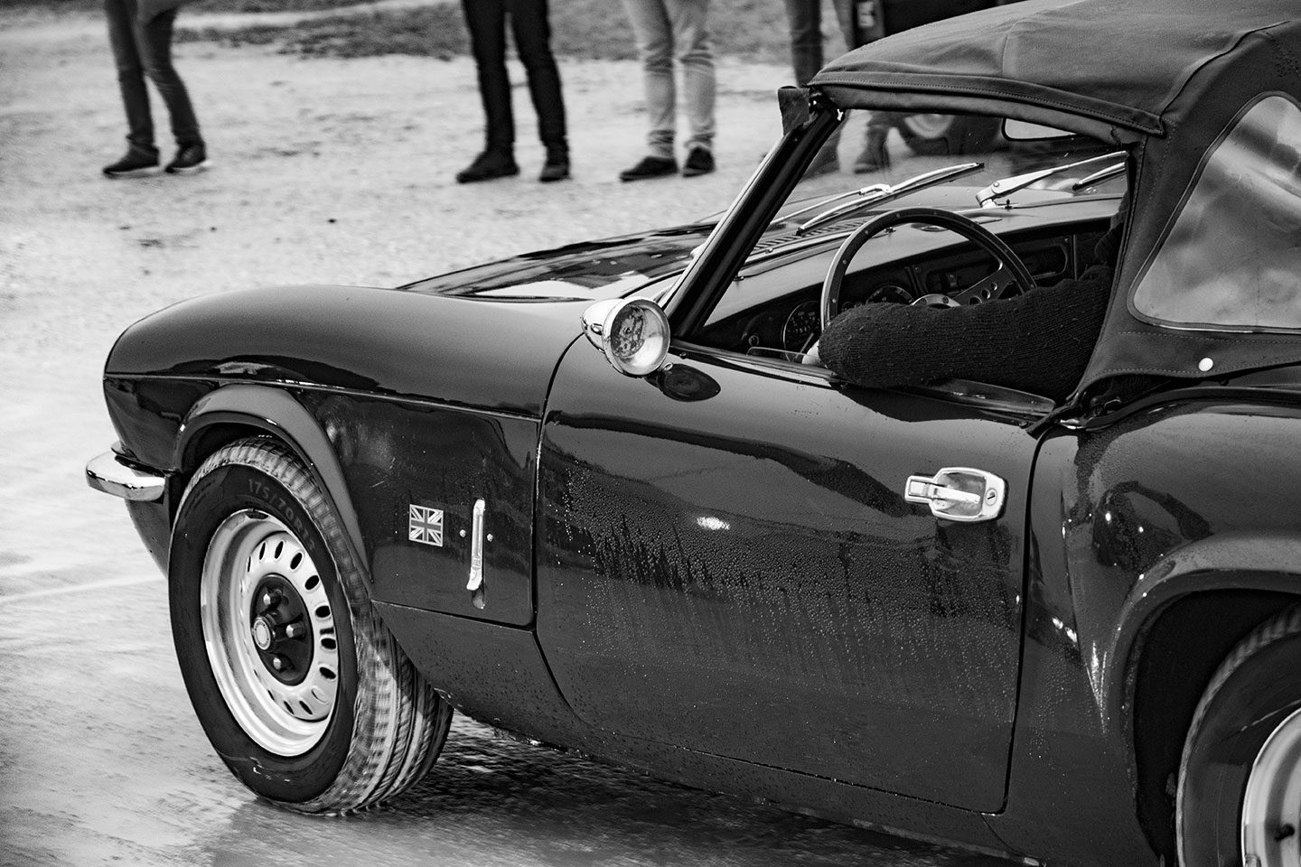21st Crossing of Paris in Vintage Vehicles, old cars and bikes, January 31, 2021, France, (Nos Dren).