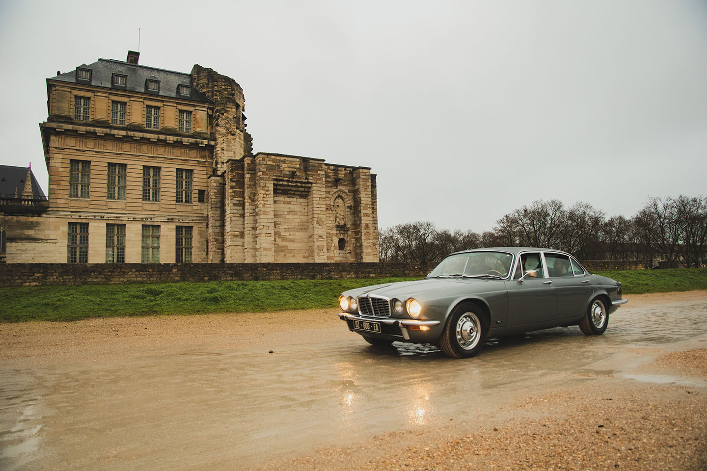 21st Crossing of Paris in Vintage Vehicles, old cars and bikes, January 31, 2021, France, (Nos Dren).