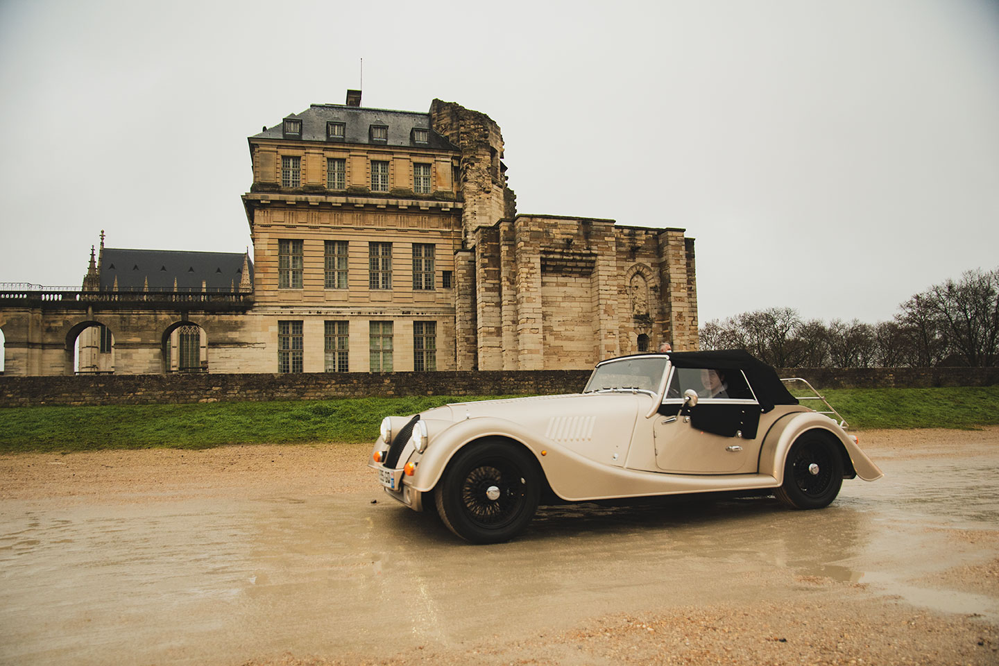 21st Crossing of Paris in Vintage Vehicles, old cars and bikes, January 31, 2021, France, (Nos Dren).