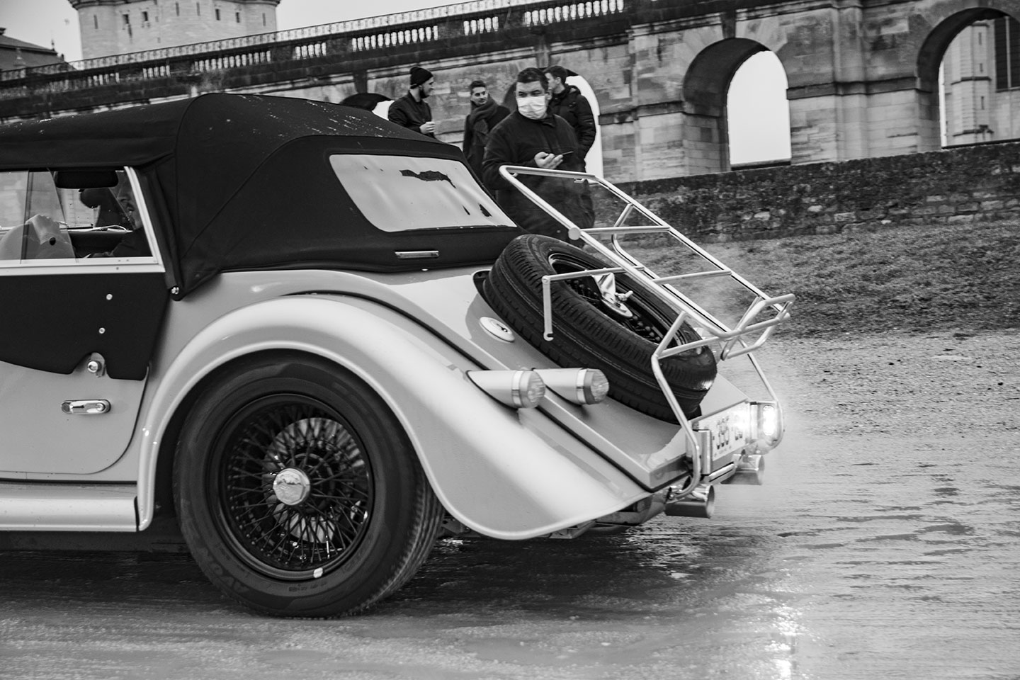21st Crossing of Paris in Vintage Vehicles, old cars and bikes, January 31, 2021, France, (Nos Dren).