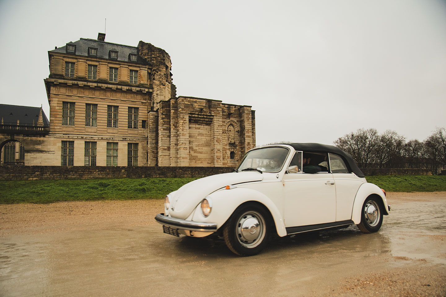 21st Crossing of Paris in Vintage Vehicles, old cars and bikes, January 31, 2021, France, (Nos Dren).