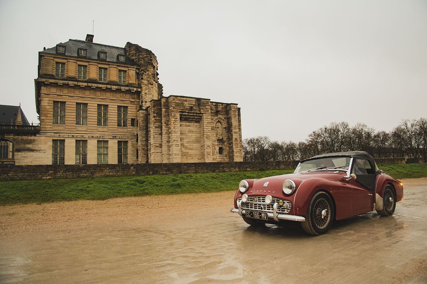 21st Crossing of Paris in Vintage Vehicles, old cars and bikes, January 31, 2021, France, (Nos Dren).