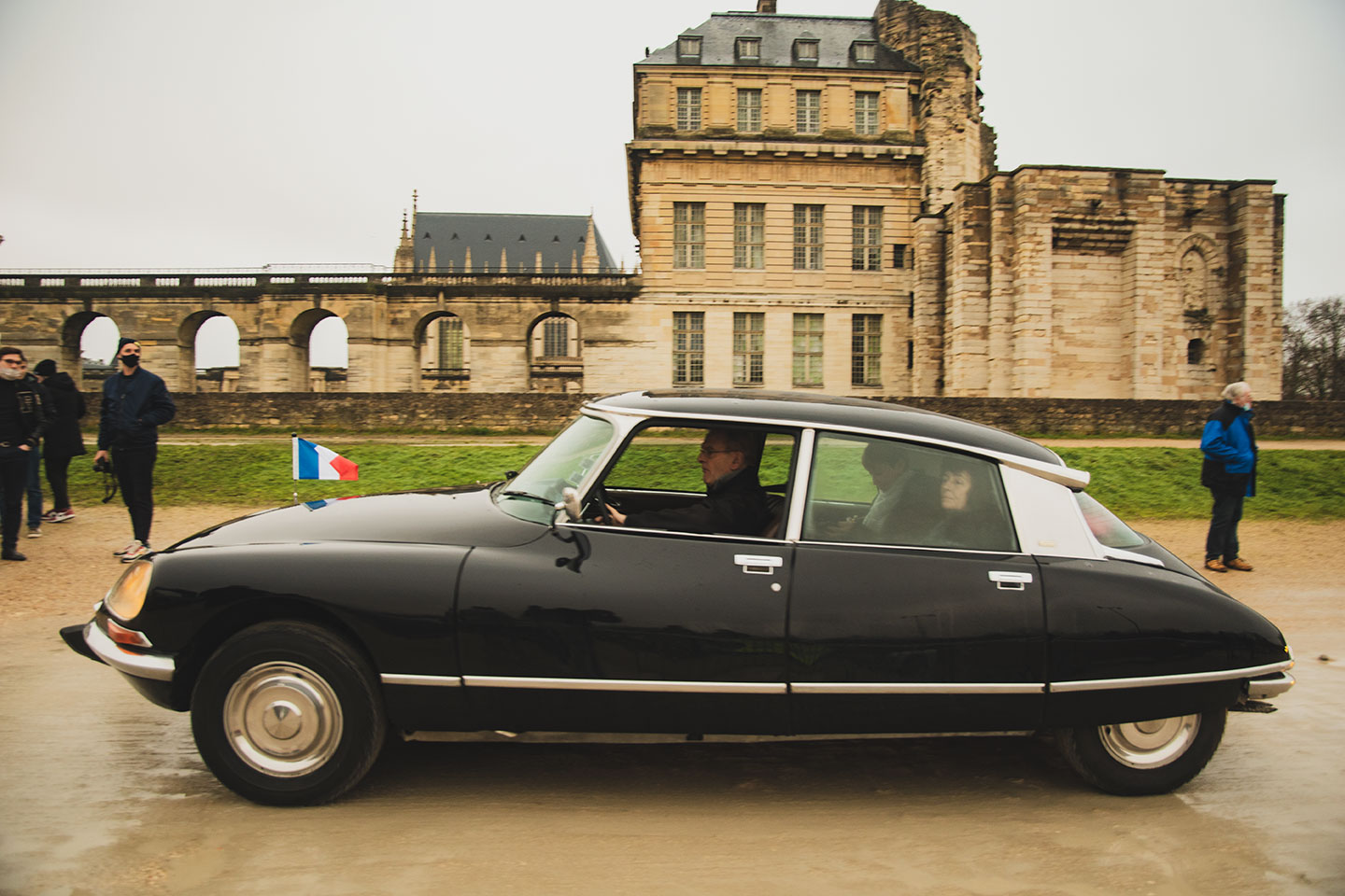 21st Crossing of Paris in Vintage Vehicles, old cars and bikes, January 31, 2021, France, (Nos Dren).
