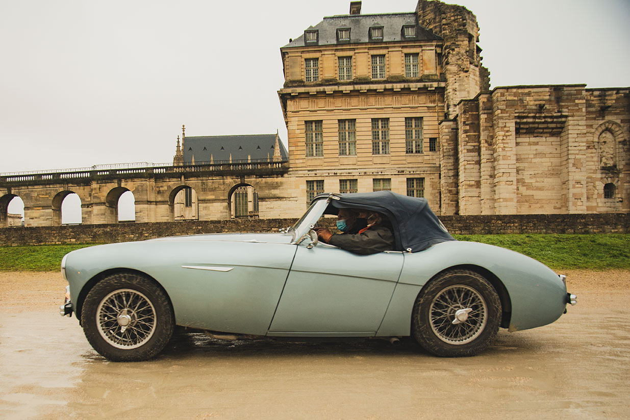 21st Crossing of Paris in Vintage Vehicles, old cars and bikes, January 31, 2021, France, (Nos Dren).