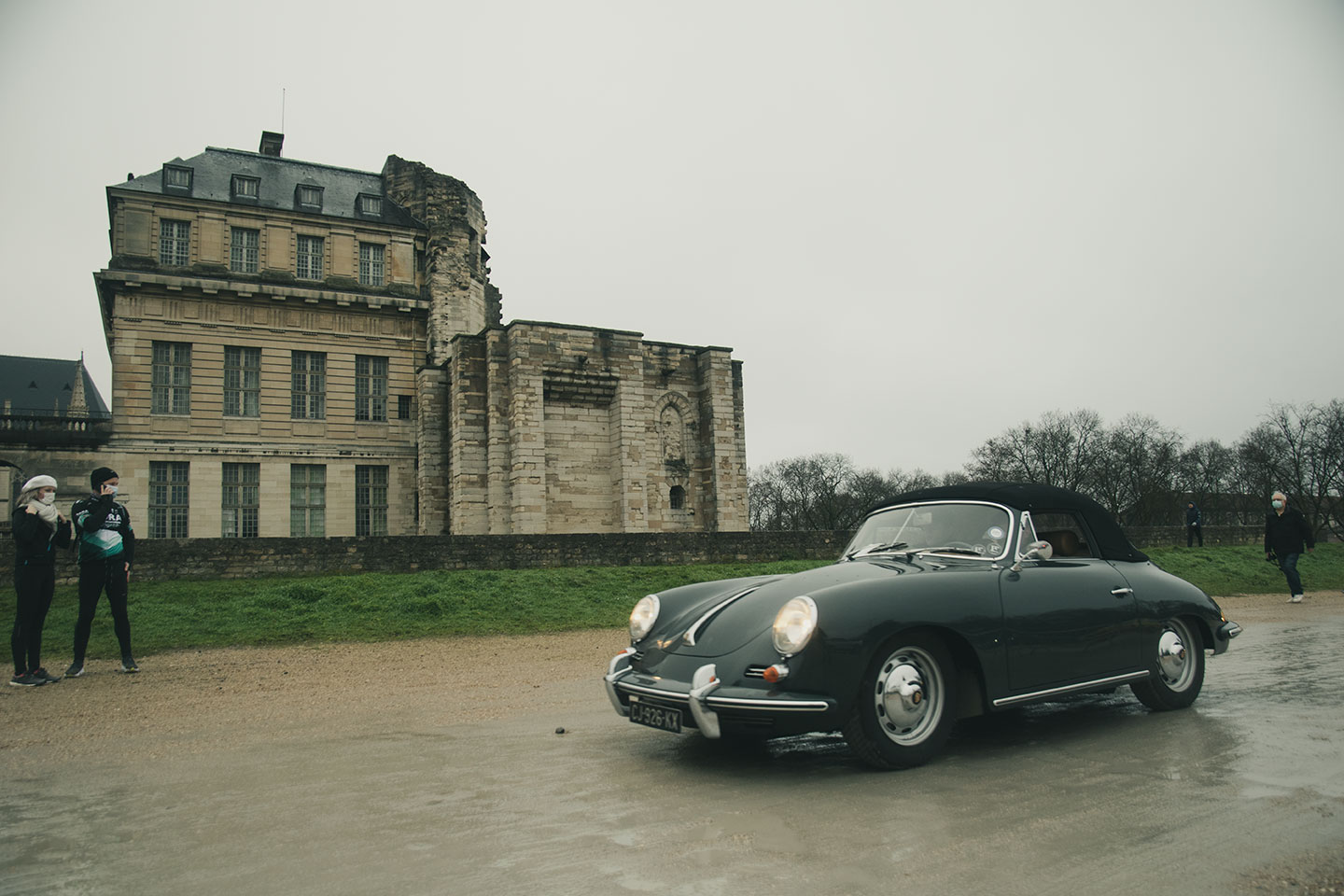 21st Crossing of Paris in Vintage Vehicles, old cars and bikes, January 31, 2021, France, (Nos Dren).