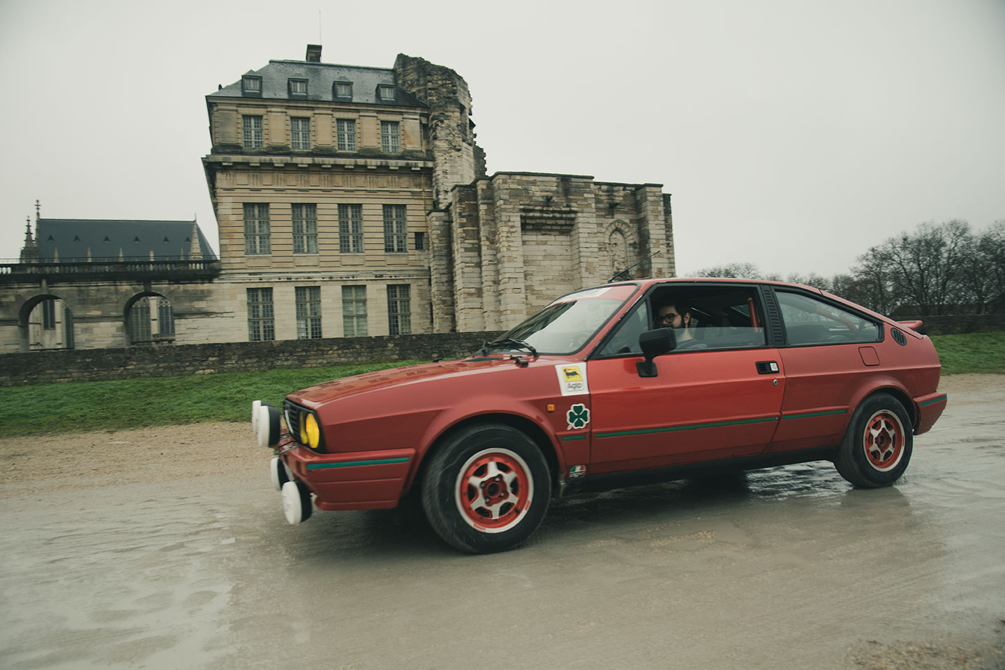 21st Crossing of Paris in Vintage Vehicles, old cars and bikes, January 31, 2021, France, (Nos Dren).
