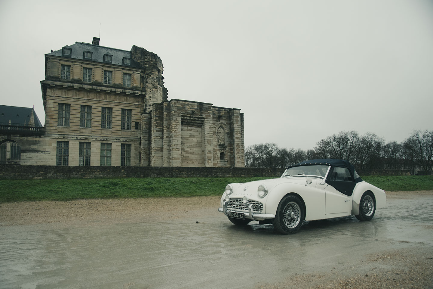 21st Crossing of Paris in Vintage Vehicles, old cars and bikes, January 31, 2021, France, (Nos Dren).