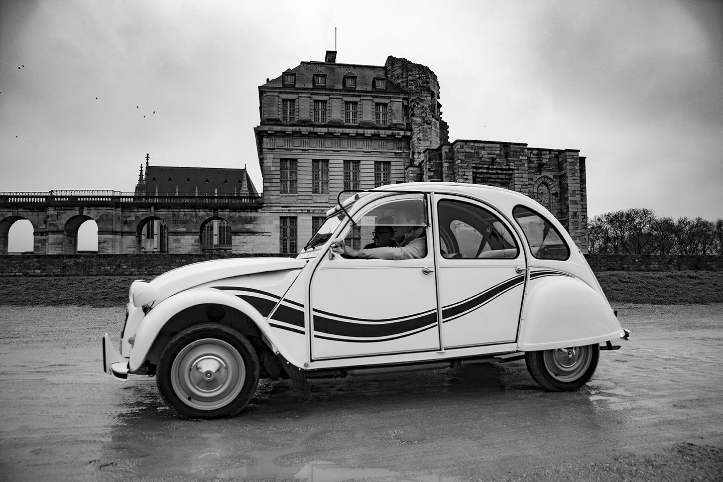 21st Crossing of Paris in Vintage Vehicles, old cars and bikes, January 31, 2021, France, (Nos Dren).