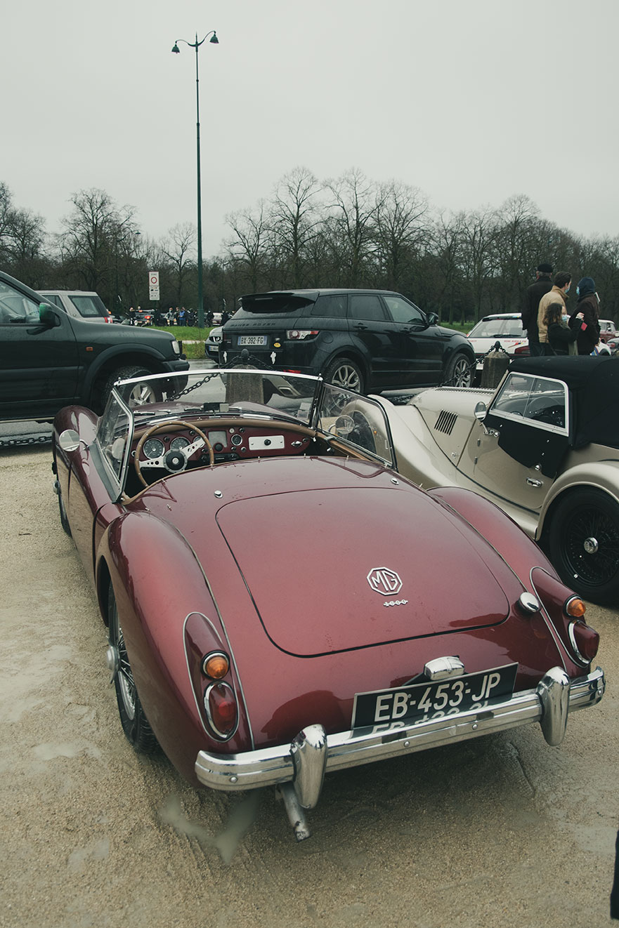 21st Crossing of Paris in Vintage Vehicles, old cars and bikes, January 31, 2021, France, (Nos Dren).