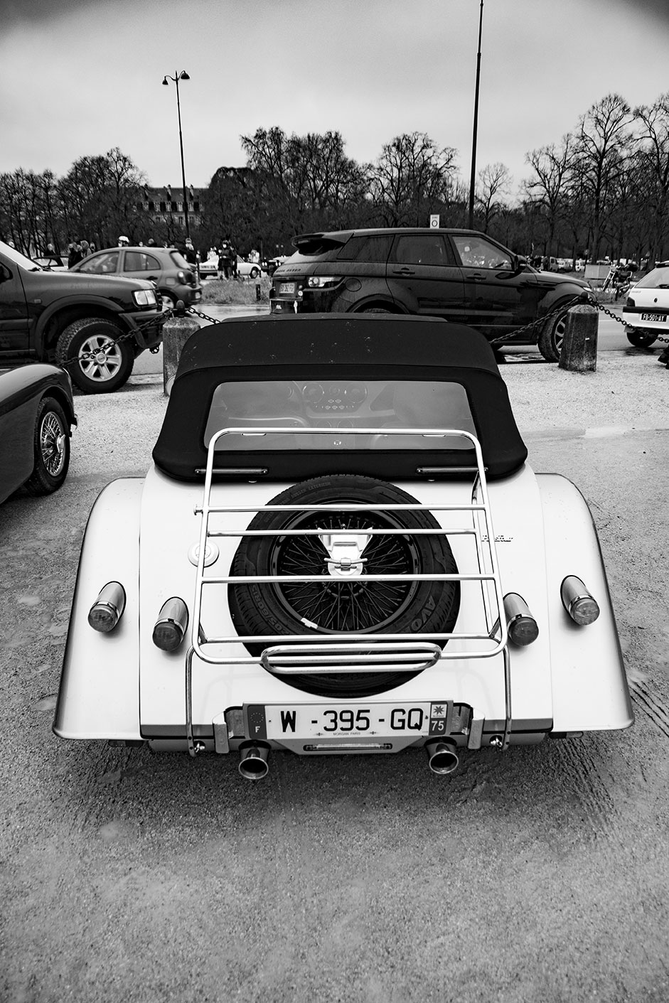 21st Crossing of Paris in Vintage Vehicles, old cars and bikes, January 31, 2021, France, (Nos Dren).
