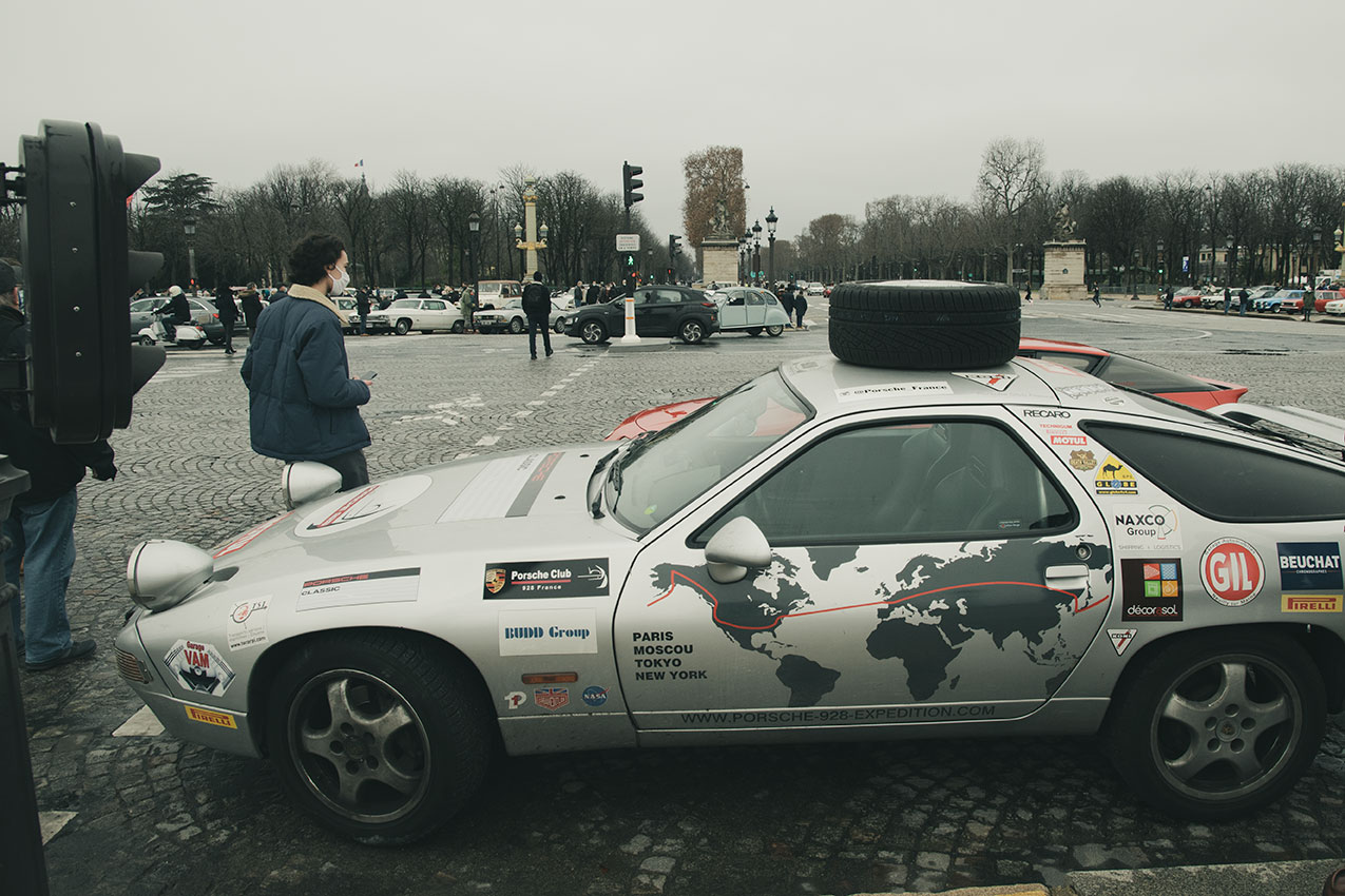 21st Crossing of Paris in Vintage Vehicles, old cars and bikes, January 31, 2021, France, (Nos Dren).