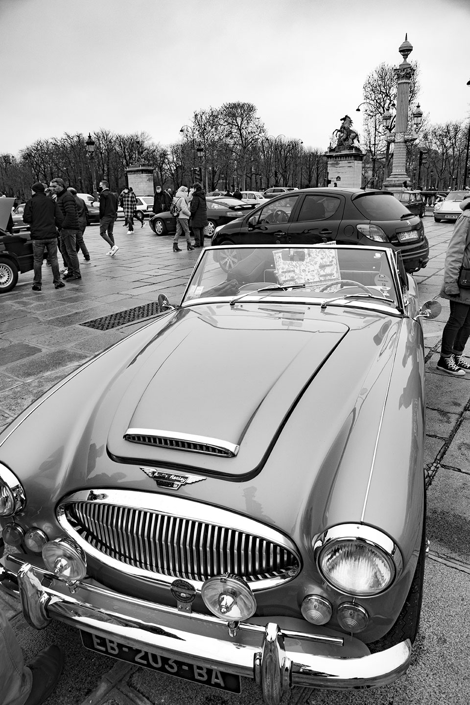21st Crossing of Paris in Vintage Vehicles, old cars and bikes, January 31, 2021, France, (Nos Dren).