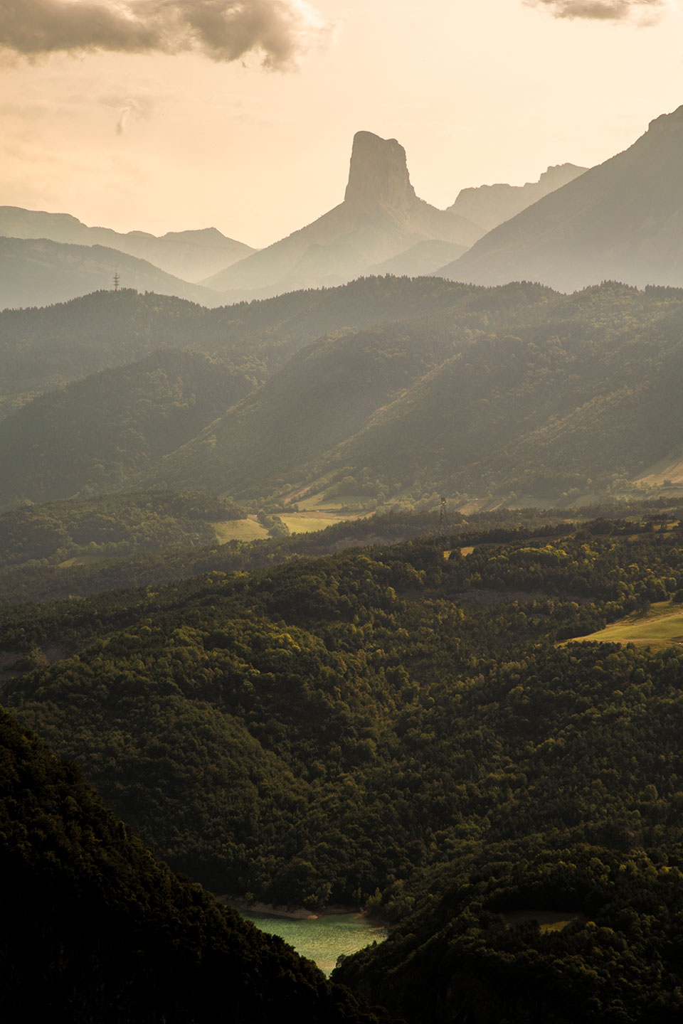 Mont Aiguille, Isère, France, (Nos Dren).