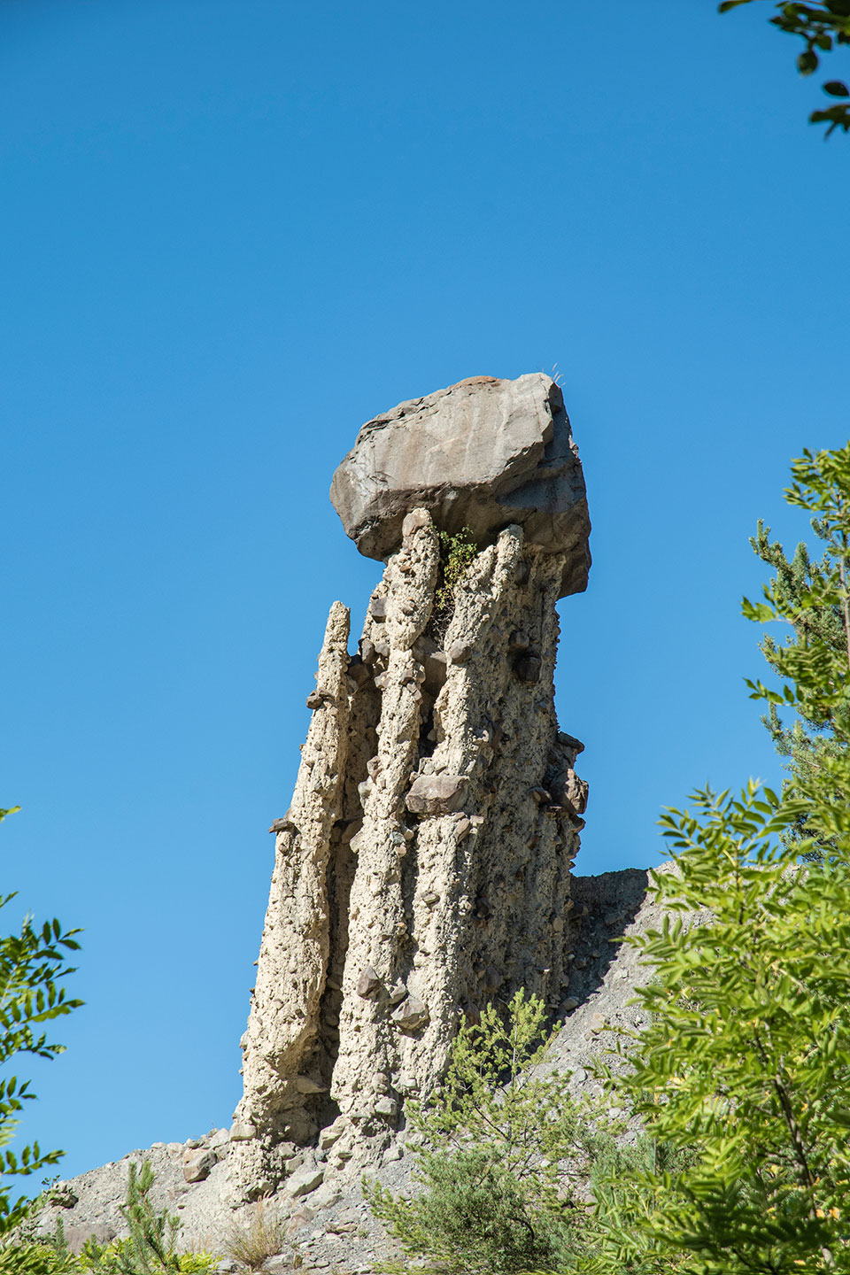Les Demoiselles Coiffées, Lac de Serre Ponçon, Hautes-Alpes, France, (Nos Dren).