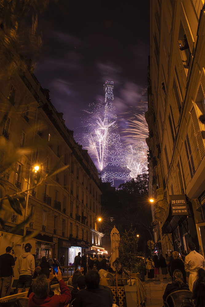 14 Juillet, French National Day, Eiffeil Tower and fireworks, Paris 2021, Nos Dren