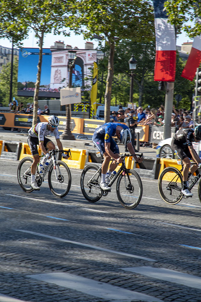 Tour de France, Arrival on the Avenue des Champes Elysées, Paris 2021, Nos Dren